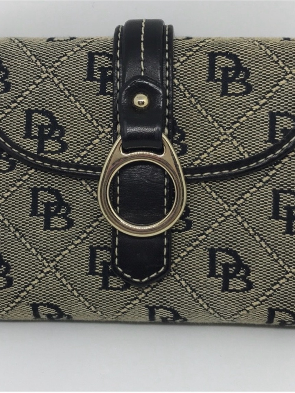 NWOT Dooney & Bourke Wallet
